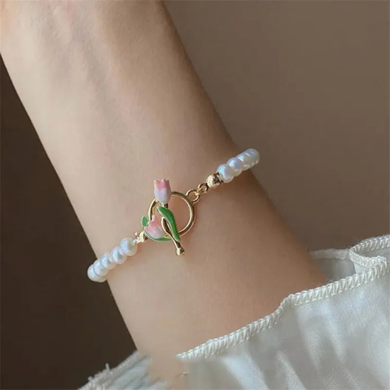 Pearl Lily Tulip Bracelet