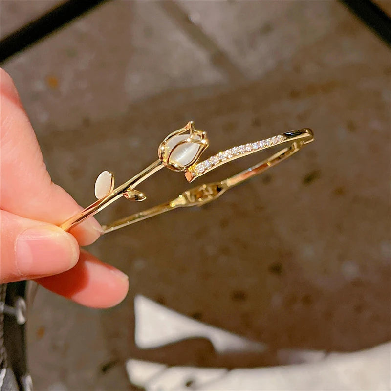 Tulip Zircon Bracelet