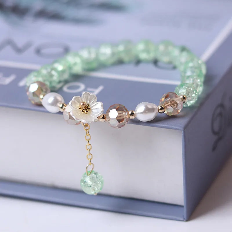 Pearl Lily Tulip Bracelet